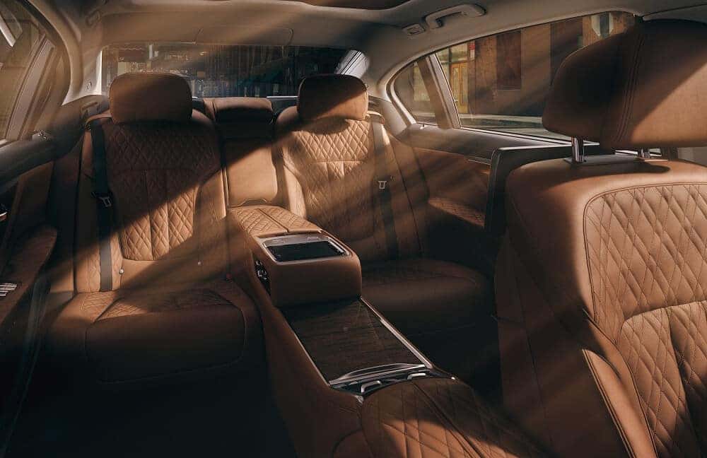 Bmw 740i 2024 Interior corrie anallise