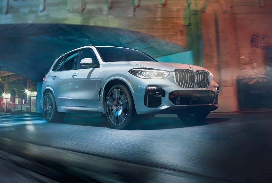 BMW X5 Driving