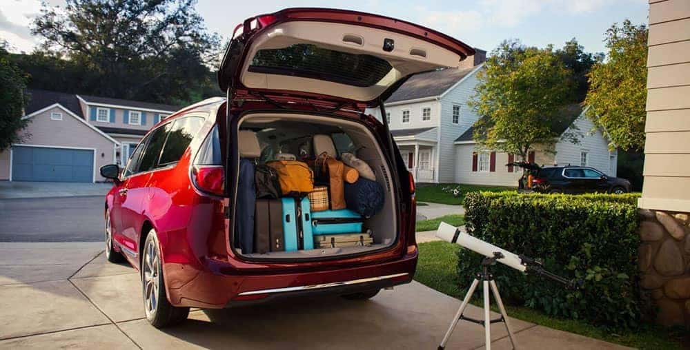 2019-chrysler-pacifica-cargo-space