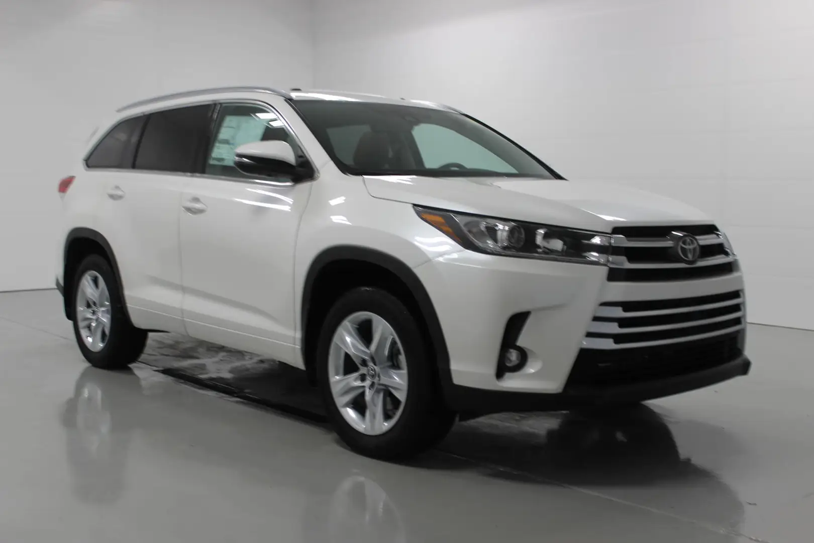 What Makes the Toyota Highlander a Great SUV? | Fernelius Toyota