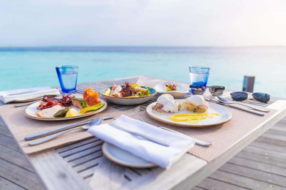 beach house waterfront restaurant