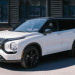 White Mitsubishi Outlander