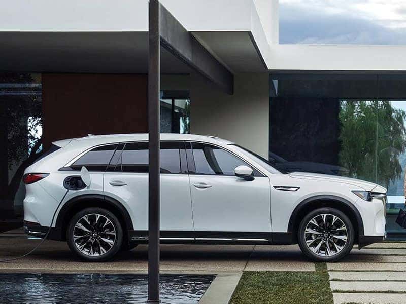 New 2025 Mazda CX-90 PHEV Engine Powertrains and Performance