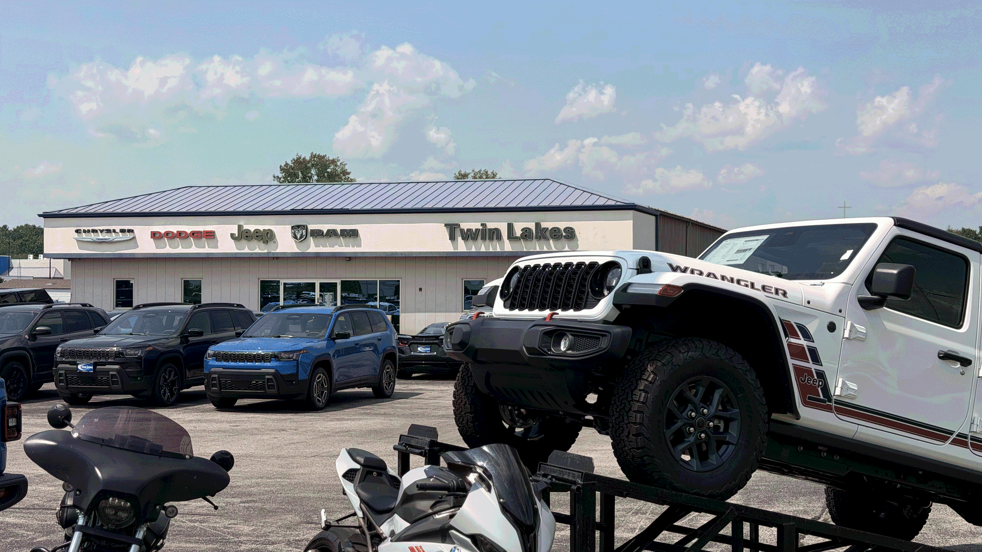 Chrysler Dodge Jeep Ram dealer near Logansport IN — Twin Lakes CDJR Monticello