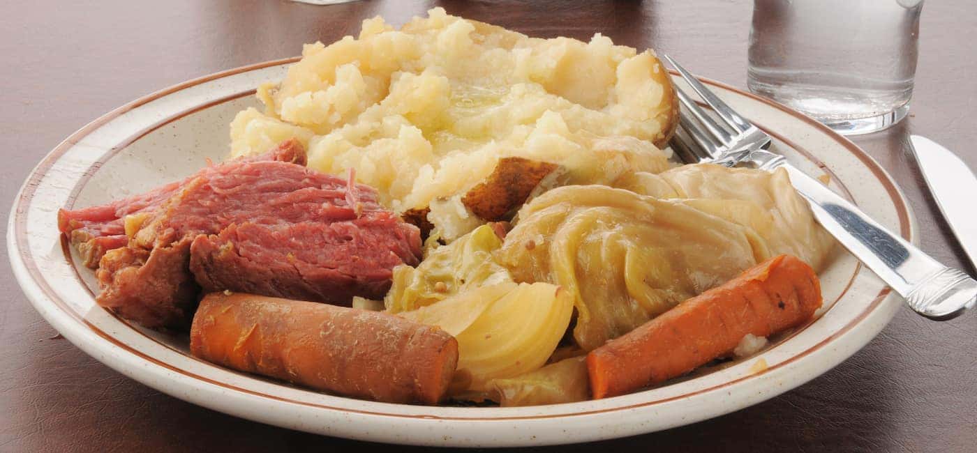 corned beef and cabbage dinner