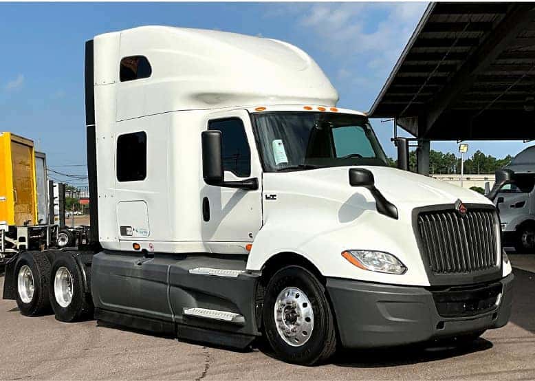 jbhunt_73inch_sleeper