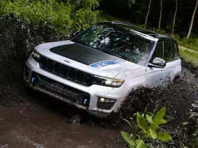 2024 Jeep Grand Cherokee 4xe Performance Feature
