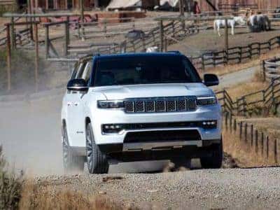 2025 Grand Wagoneer Performance Feature