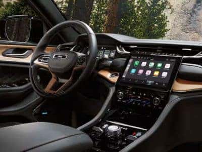 2025 Jeep Grand Cherokee Technology Feature
