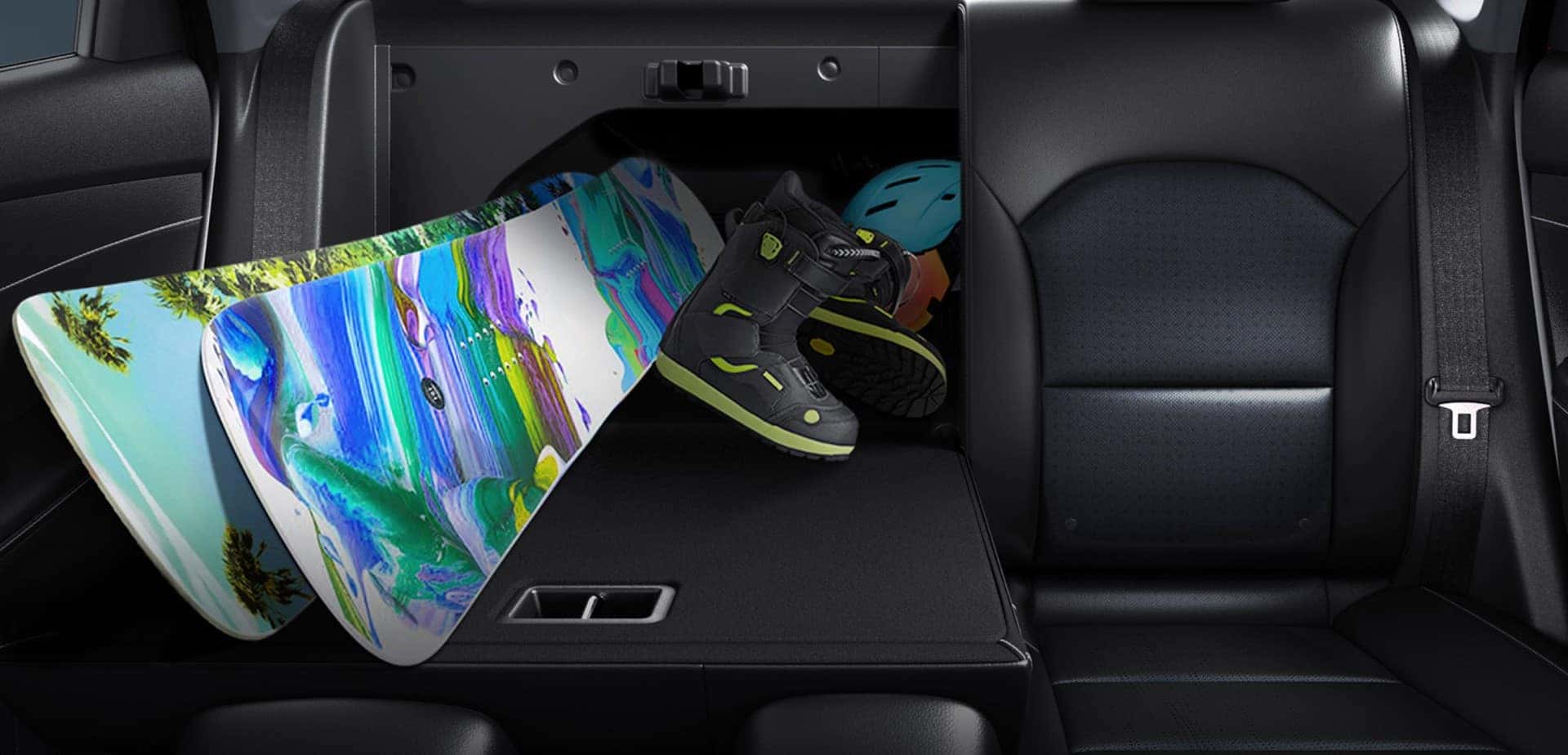 Kia_Forte_Rear_Seats_Folded