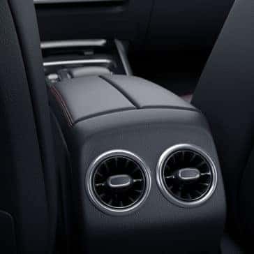 gla_interior_rear-vents