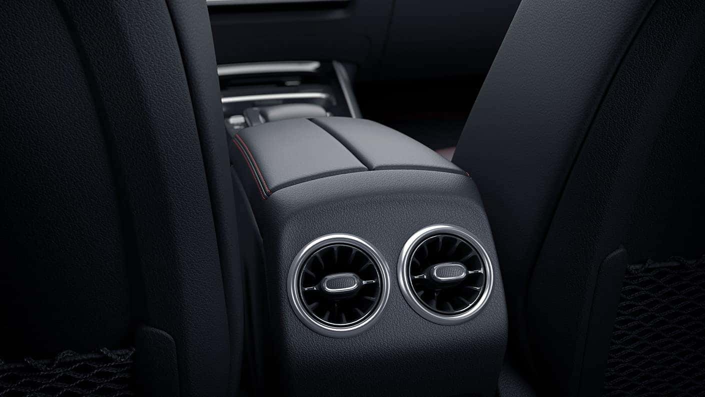 gla_interior_rear-vents