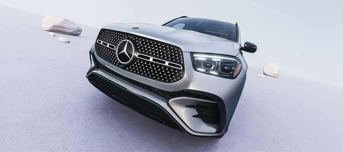 2024 Mercedes-Benz GLE side front view