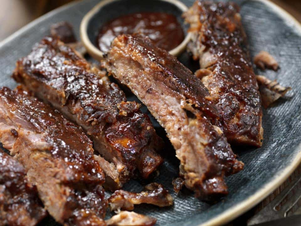 slow roasted ribs with barbecue sauce