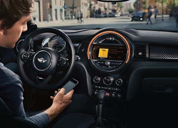 MINI Cooper Interior Technology