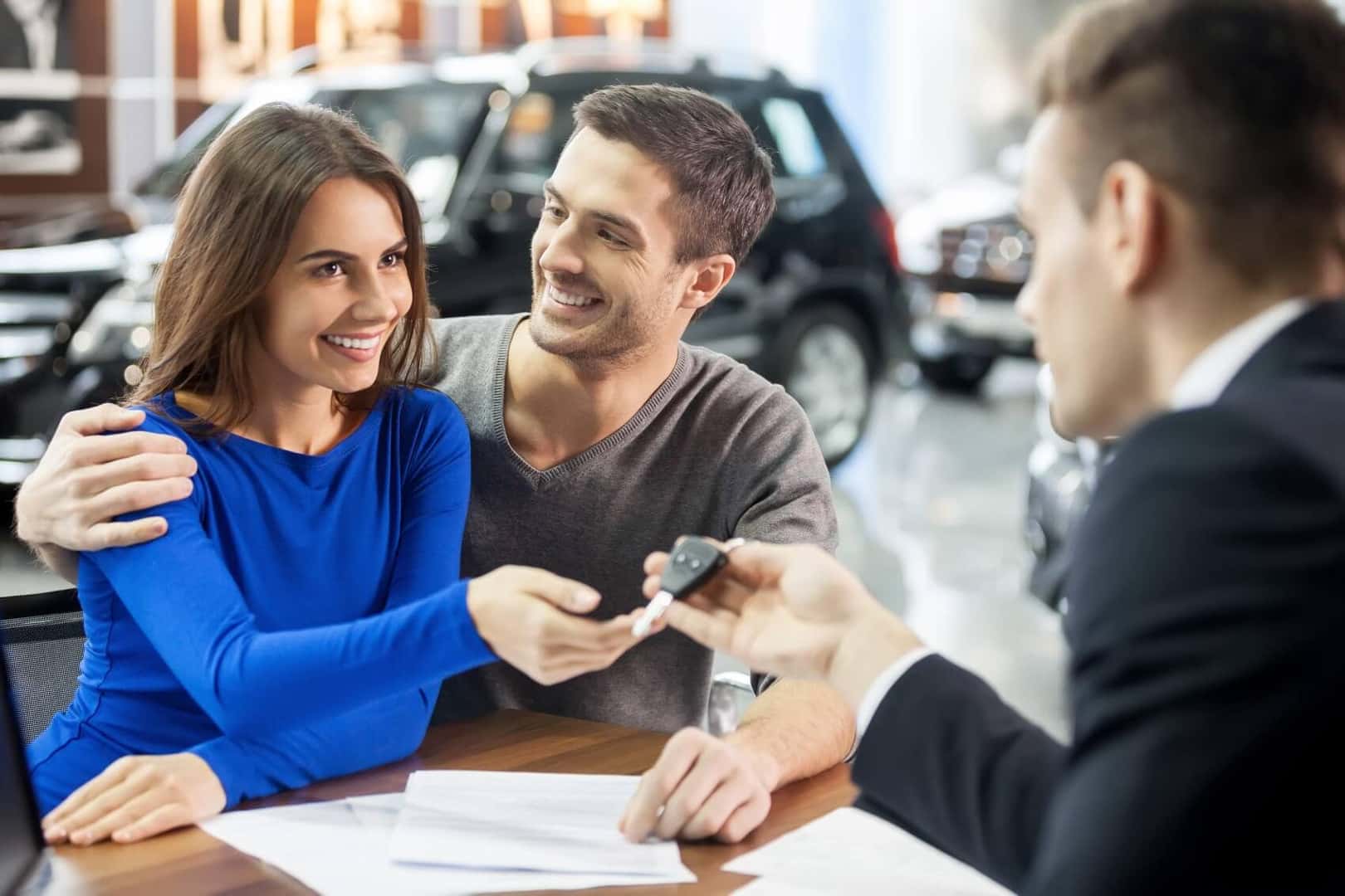 Couple Buying a MINI Countryman at MINI of Manhattan