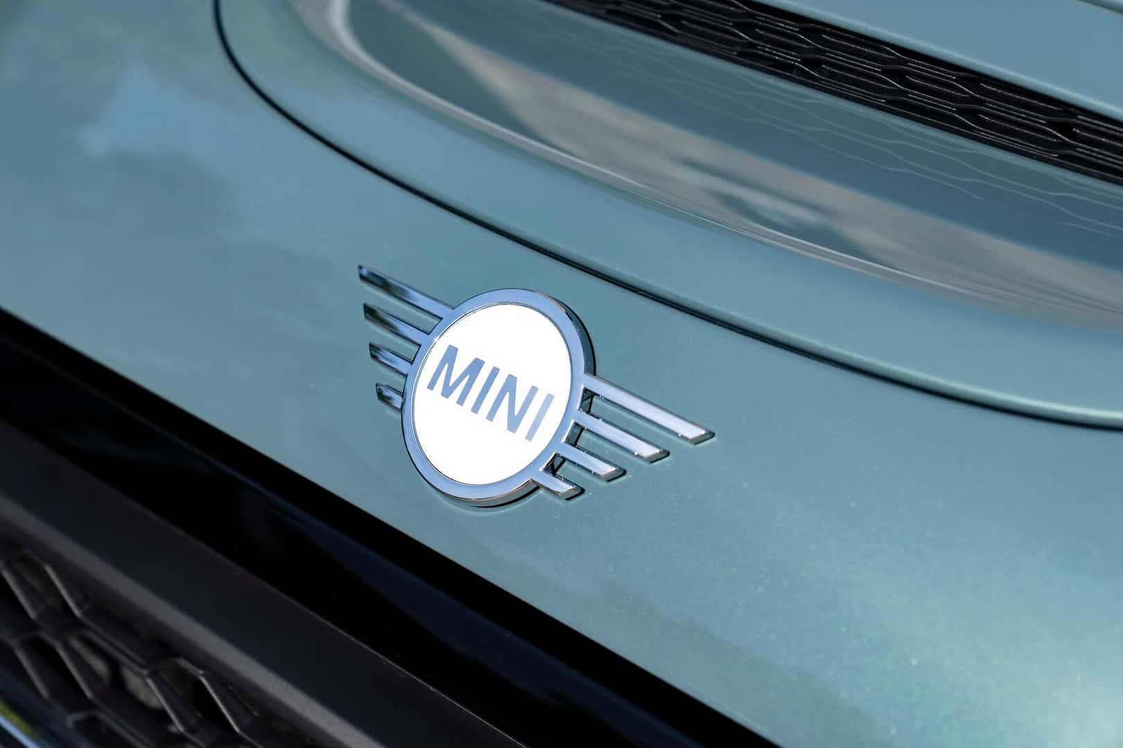 MINI Convertible Dealer near Long Island NY