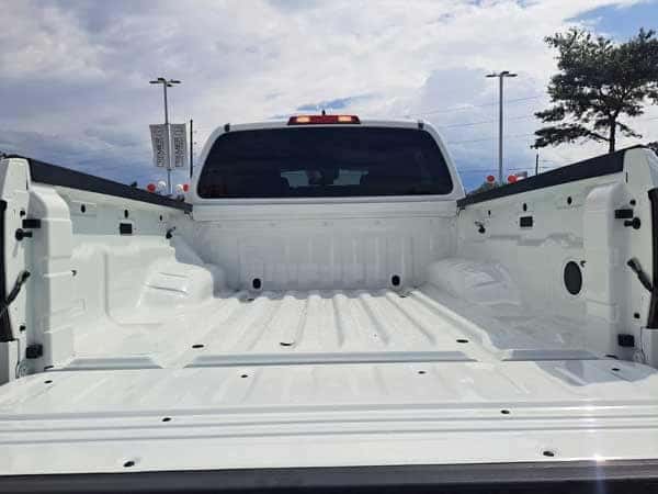 2025 Nissan Frontier bed