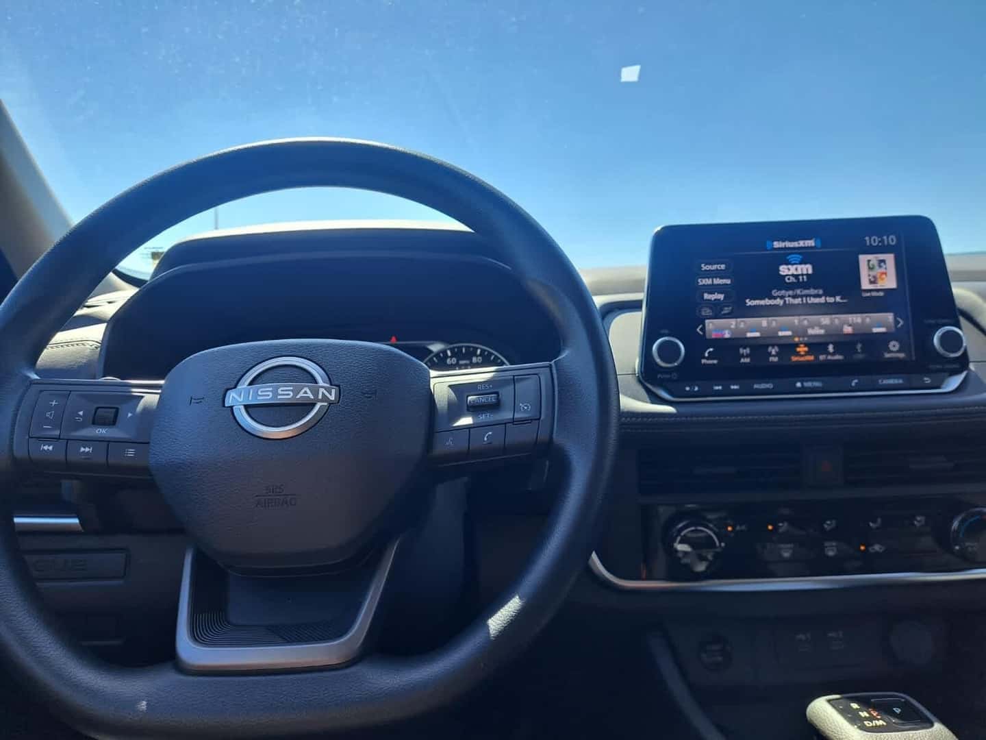 2025 Nissan Rogue dash