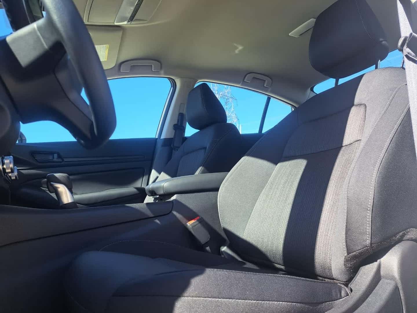 2025 Nissan Altima front seats