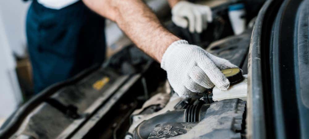 And THATS How You Change The Oil In A Rolls Royce Phantom  Carscoops