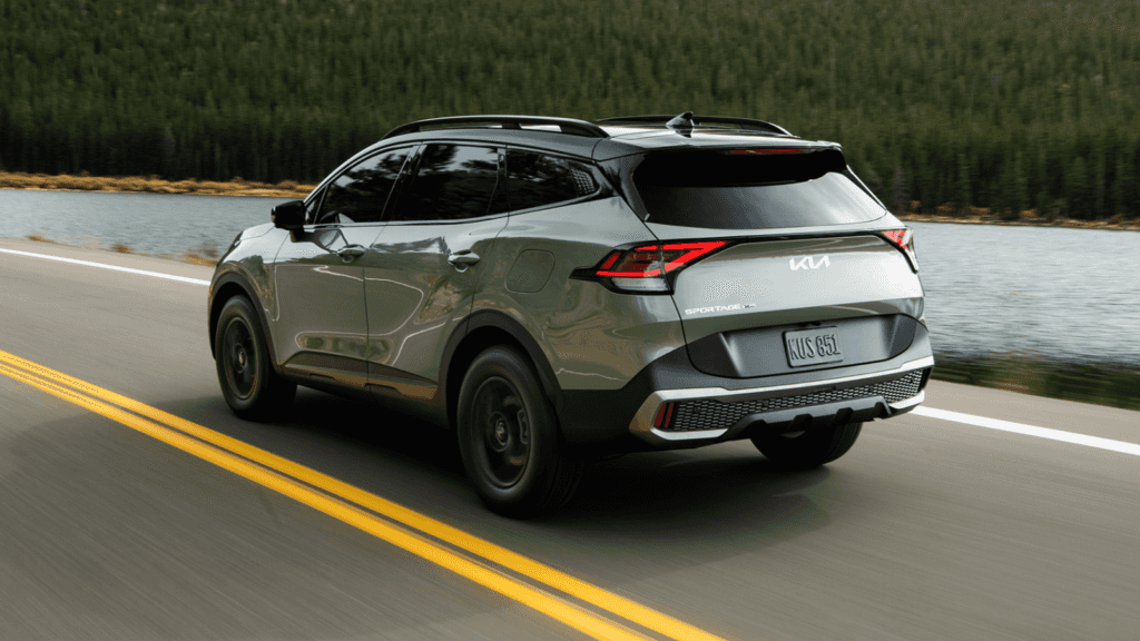 2024 Kia Sportage Driving