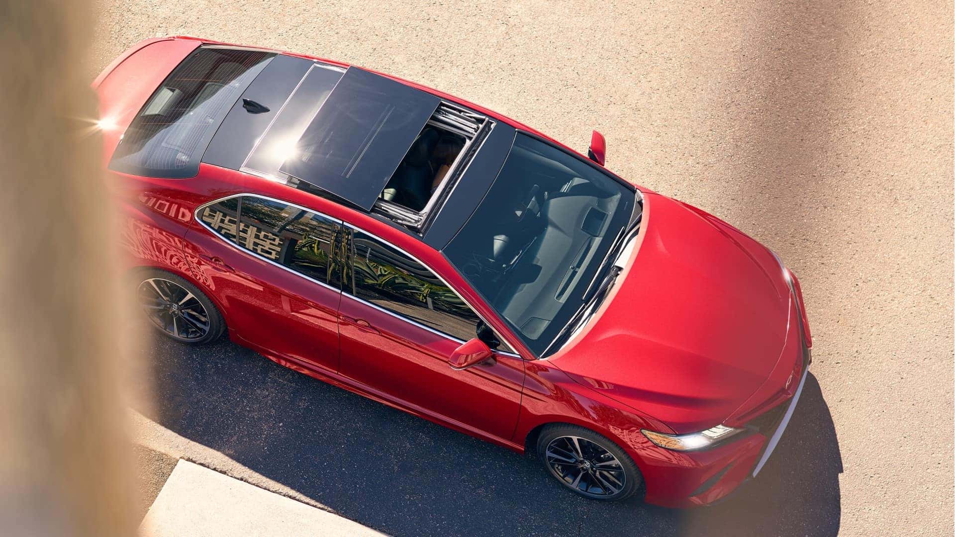Toyota_Camry_Top_View_Open_Sunroof