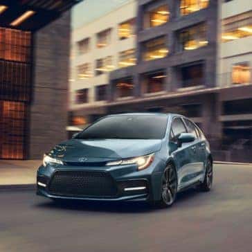 Toyota_Corolla_Driving_In_City
