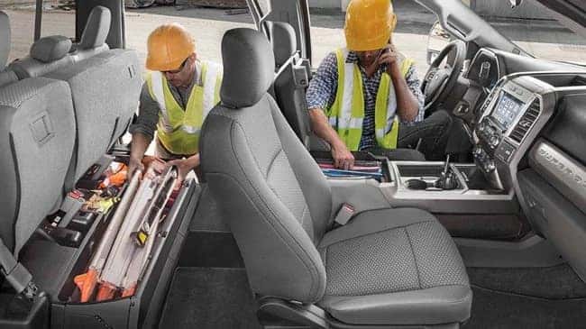 Enjoy your commute in Frankfort, IL when driving the 2019 Ford F-250