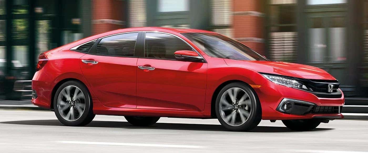 Honda_Civic_Driving_In_City