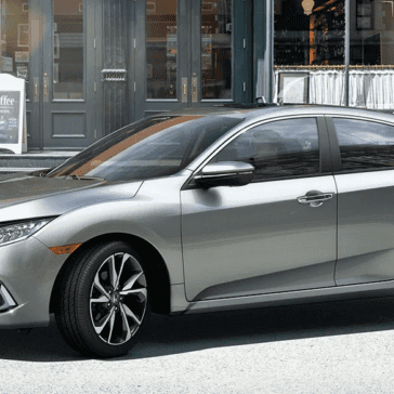 Honda_Civic_Parking_In_City