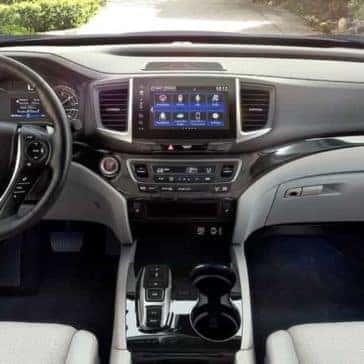 Honda_Ridgeline_Interior_Dashboard