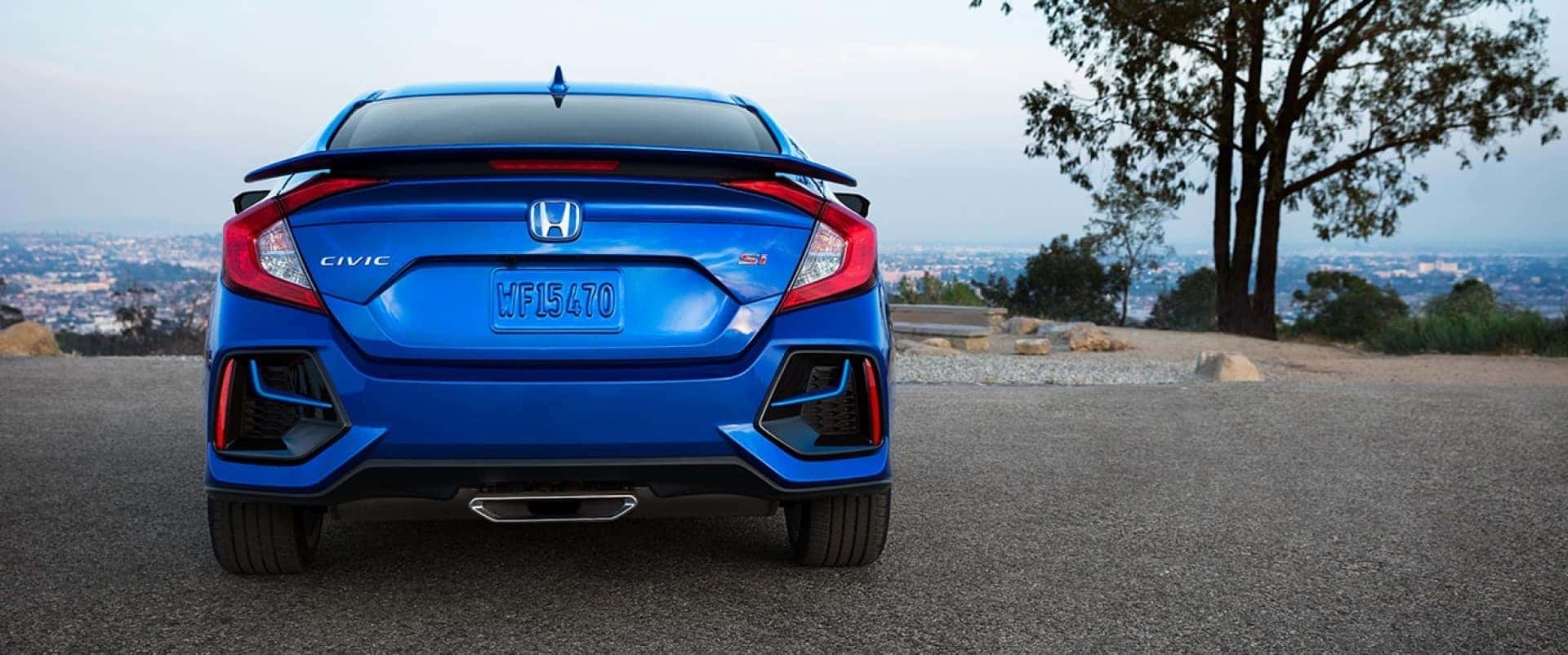 Honda_Civic_Si_Sedan_Rear_View