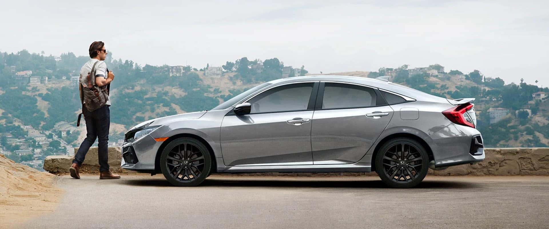 Honda_Civic_Si_Sedan_Side_Profile_Parked
