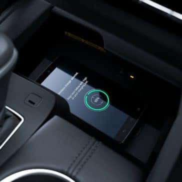 Toyota_Avalon_Interior_Phone_Quick_Charger