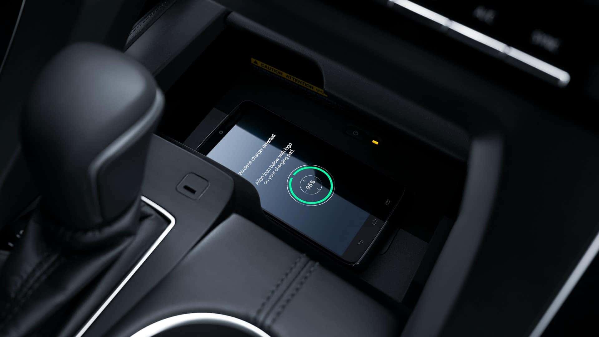 Toyota_Avalon_Interior_Phone_Quick_Charger