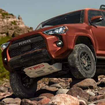 4Runner driving over rocks