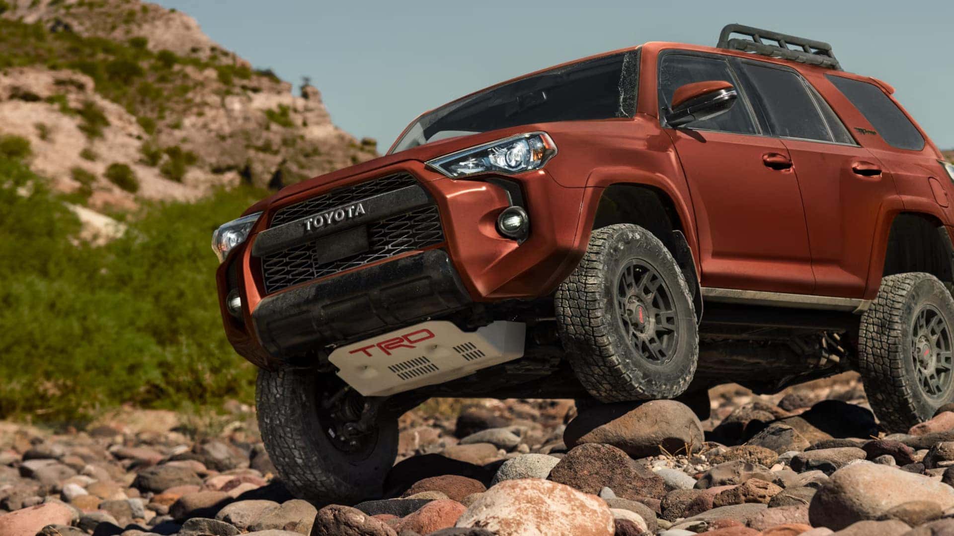 4Runner driving over rocks