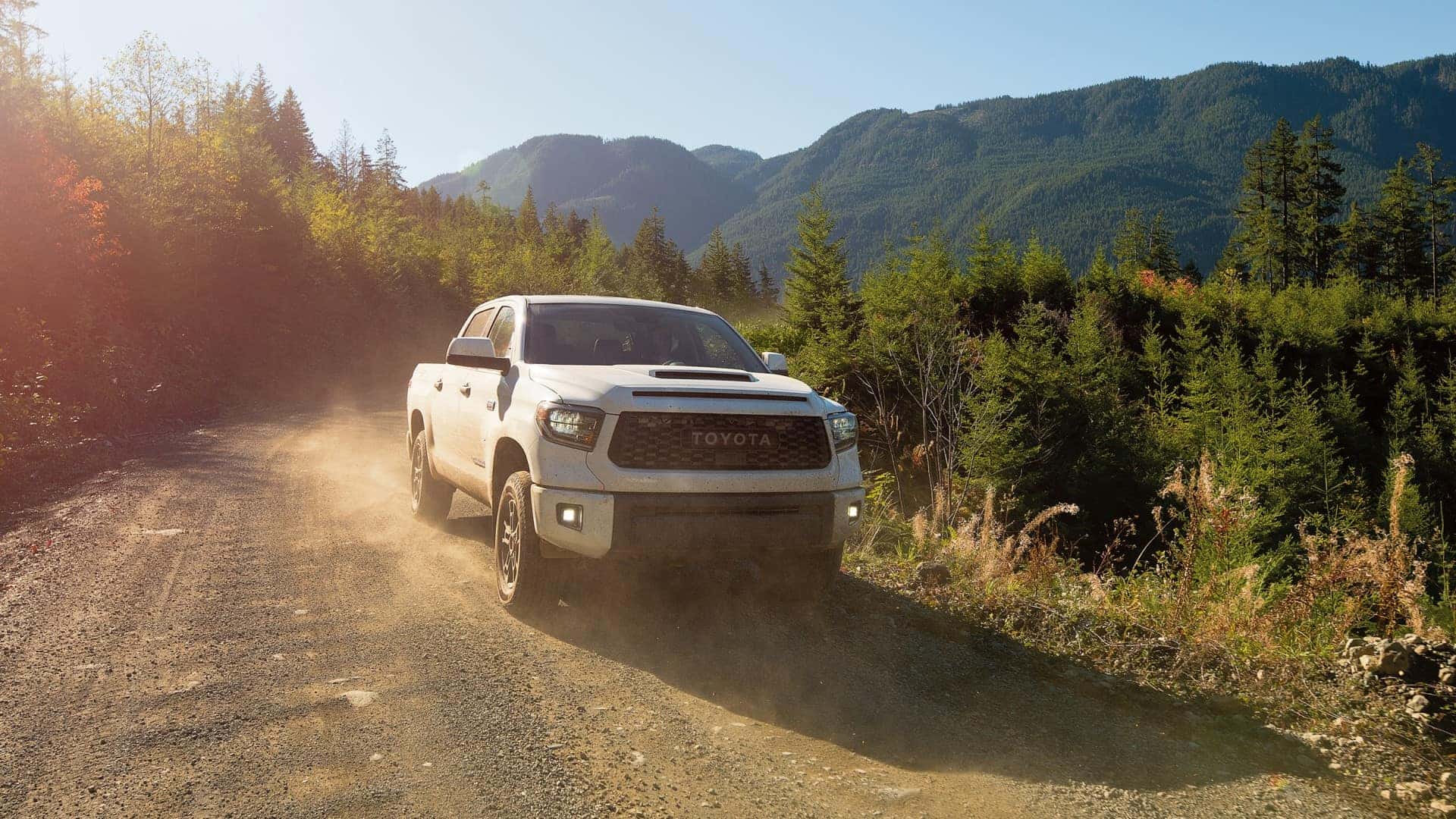 Toyota_Tundra_Driving_On_Dirt_Road