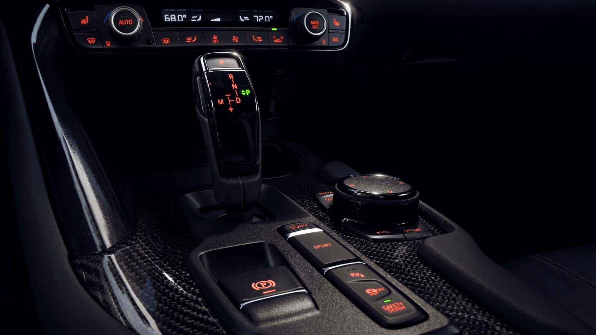 Toyota_Supra_Interior_Gear_Shifter