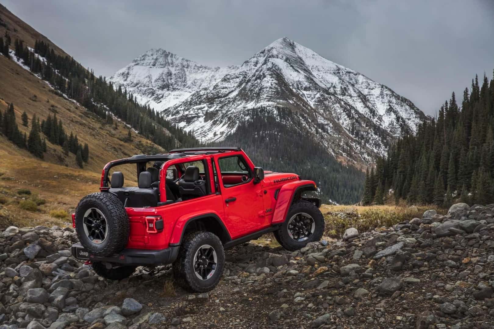2021 Jeep Wrangler vs Toyota 4Runner | Friendly Dodge Chrysler Jeep Ram ...