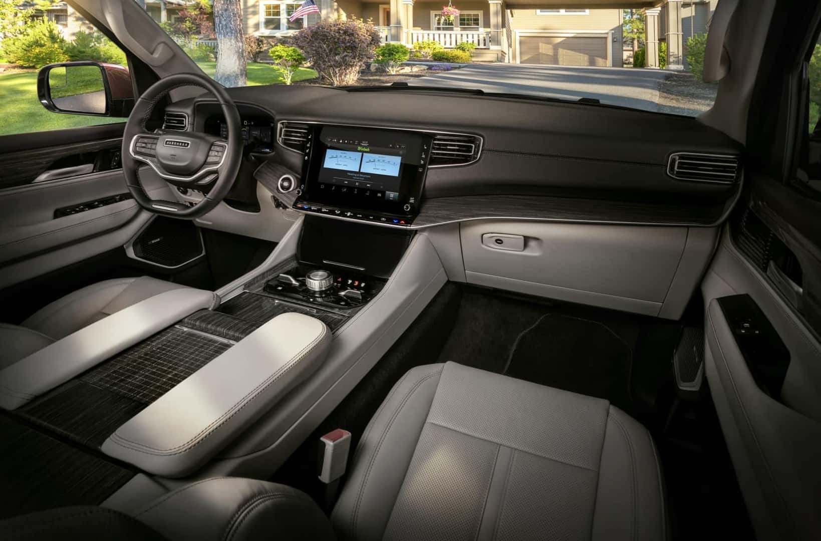 2022 Jeep Wagoneer interior shot front seats infotainment screen