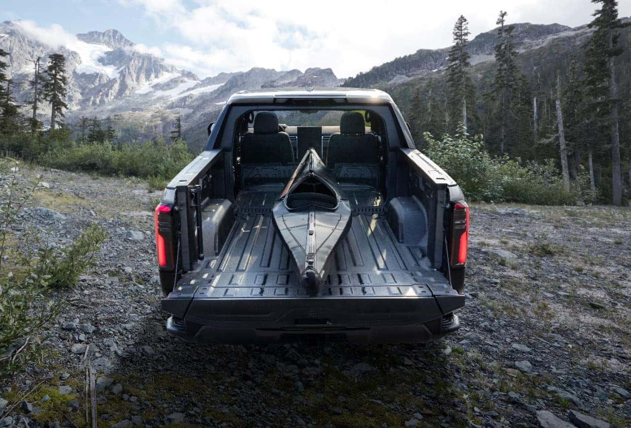 2024 GMC Sierra EV Denali MultiPro MidGate