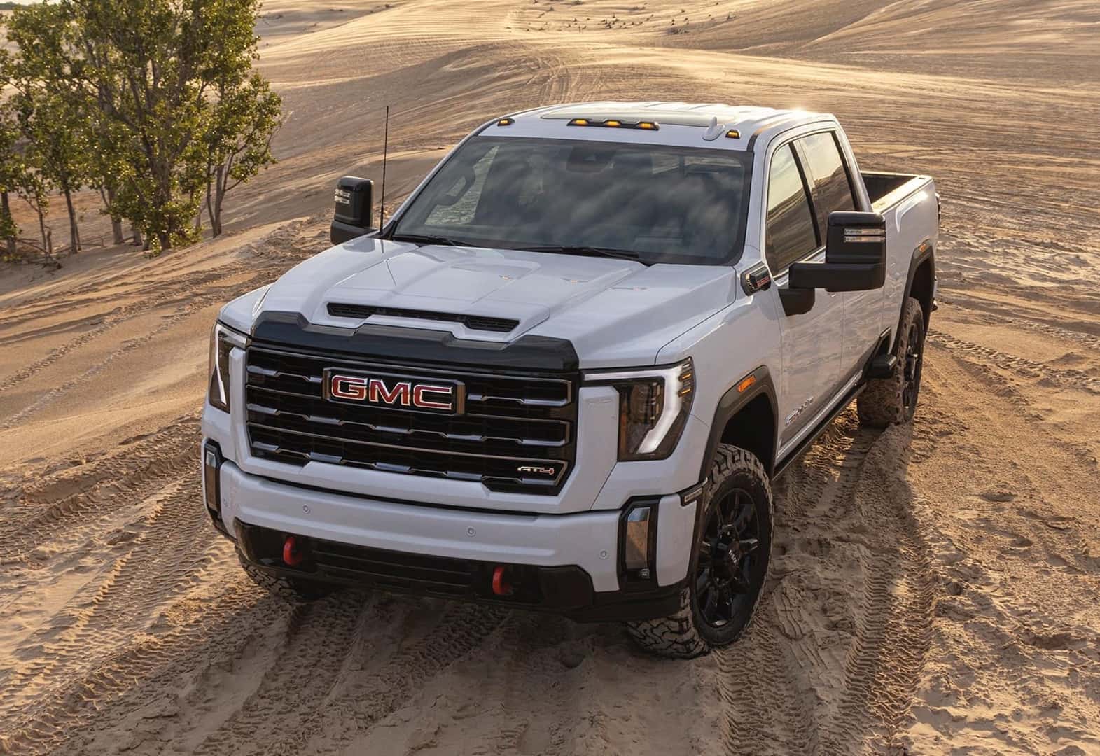 2024 GMC Sierra 2500HD AT4 Summit White