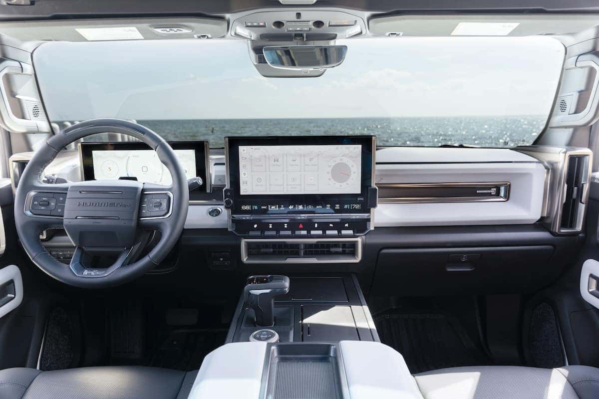 Detail view of the 2023 GMC HUMMER EV Edition 1 Pickup interior from center. Drivers can configure the 2023 GMC HUMMER EV Edition 1 Pickup’s driver information screen to see exactly what they like while on- or off-road.