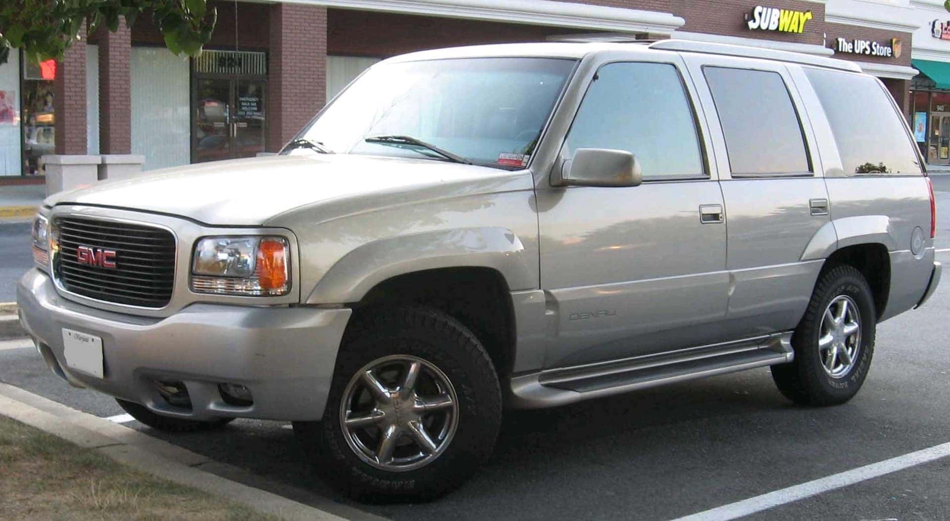 GMC Yukon Denali Driver's Side Profile