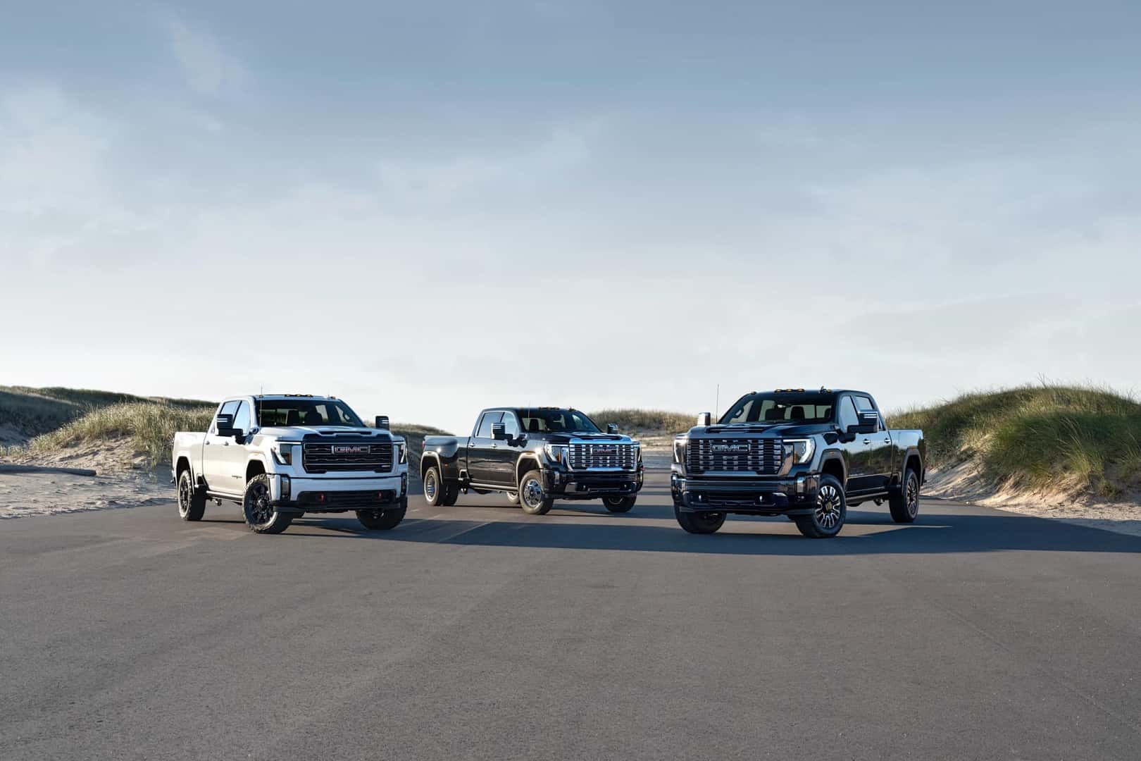 2025 GMC Sierra HD pack