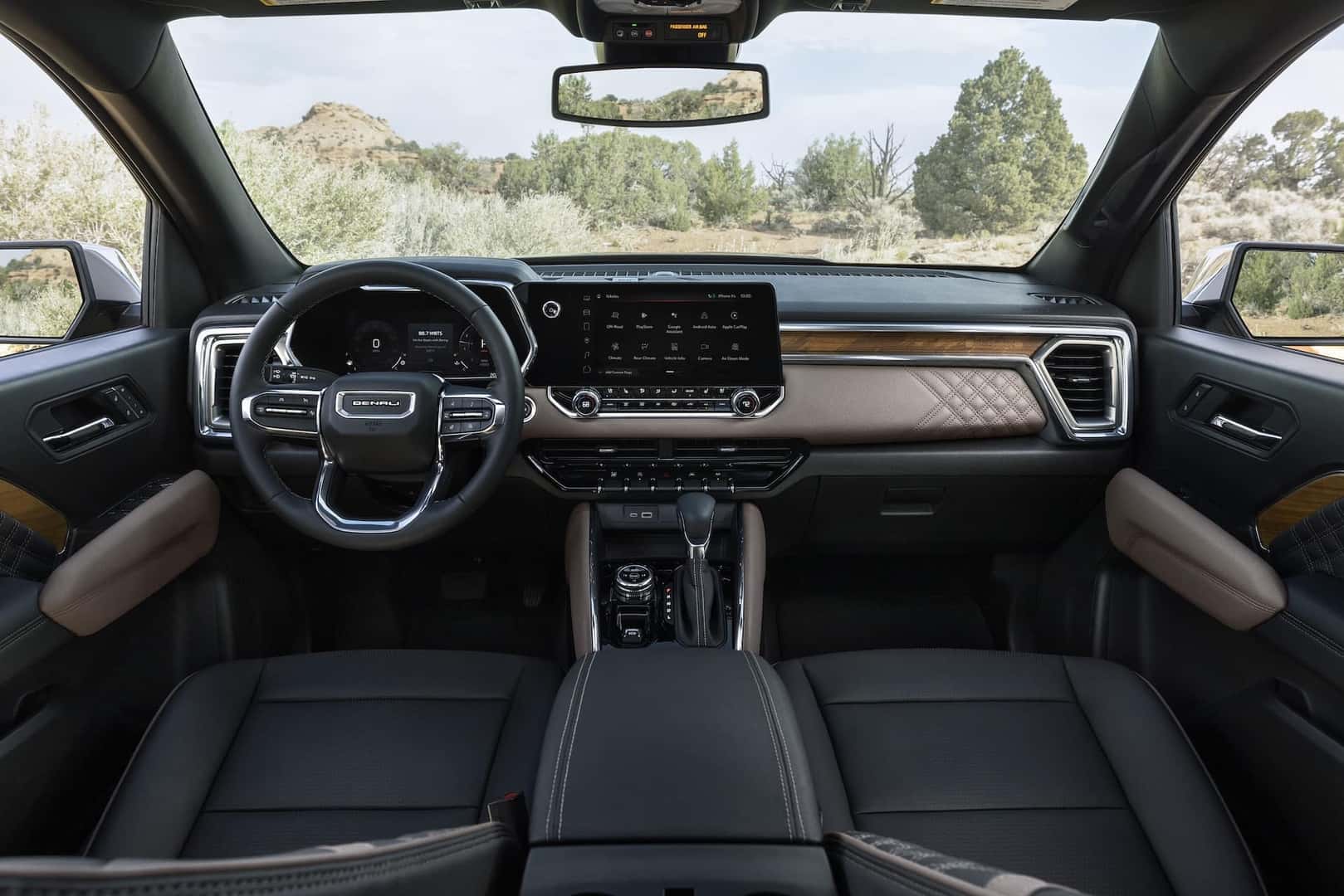 2023 GMC Canyon Denali Interior Dash View