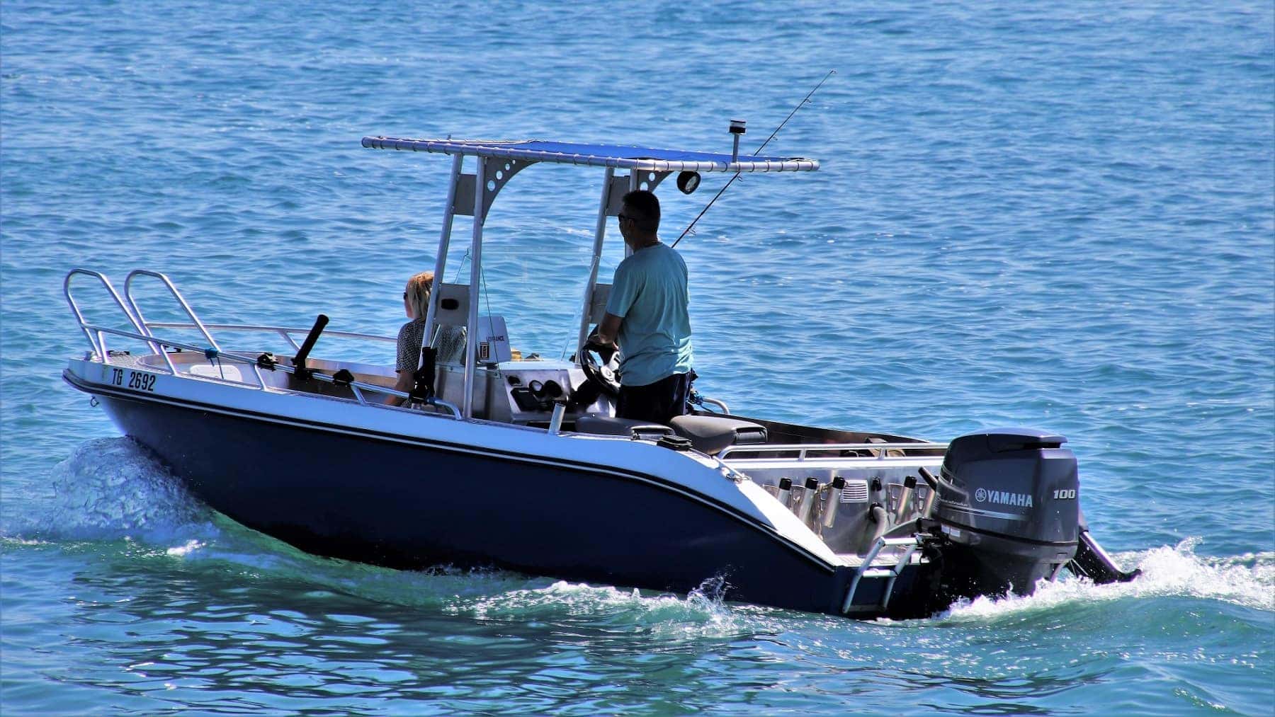 sæt brug løber tør 2 Stroke vs 4 Stroke Outboard Motors: A Side by Side Comparison